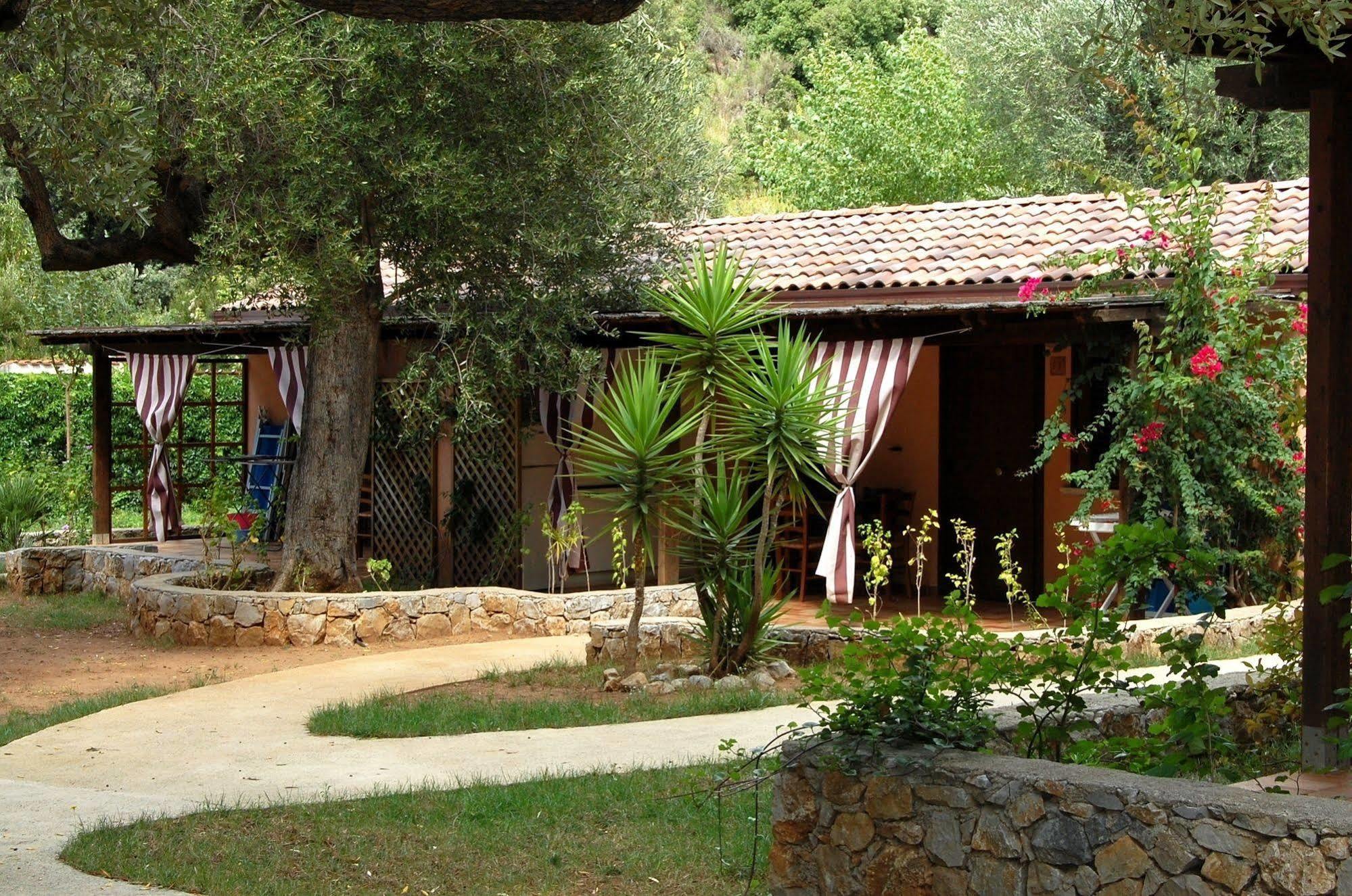 Family Resort Cala Di Luna Marina di Camerota Exterior photo